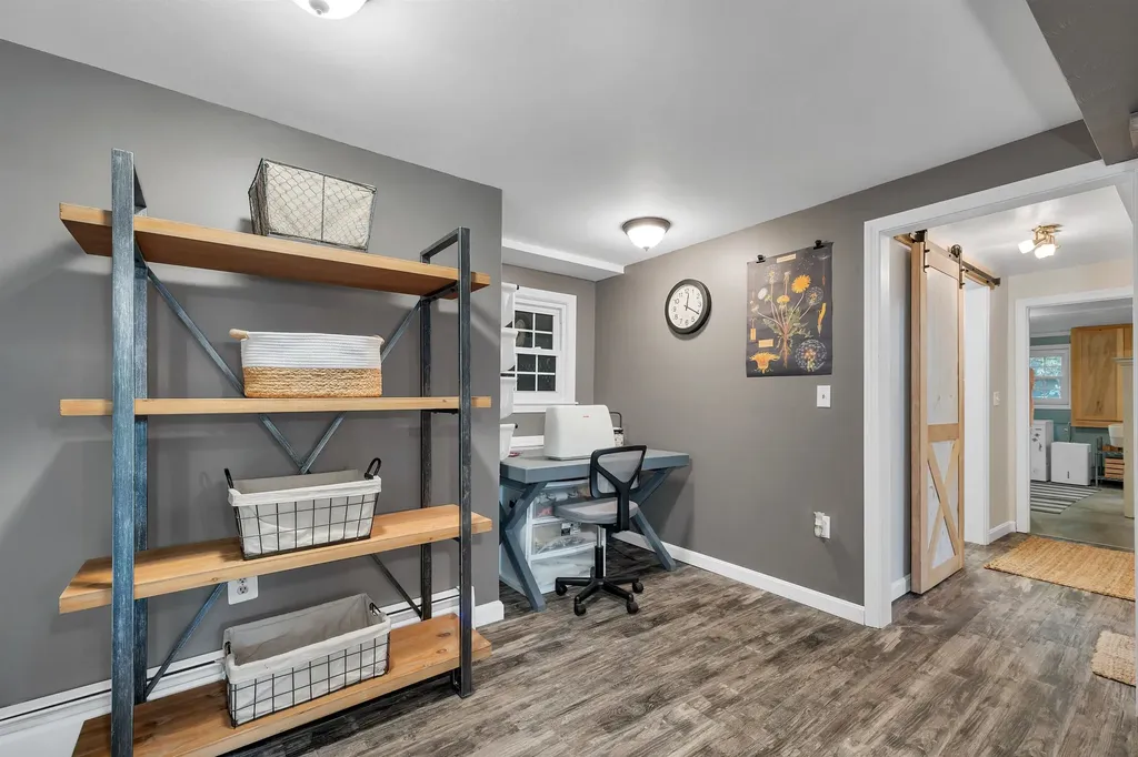 20 Barkland Drive Derry NH 03038