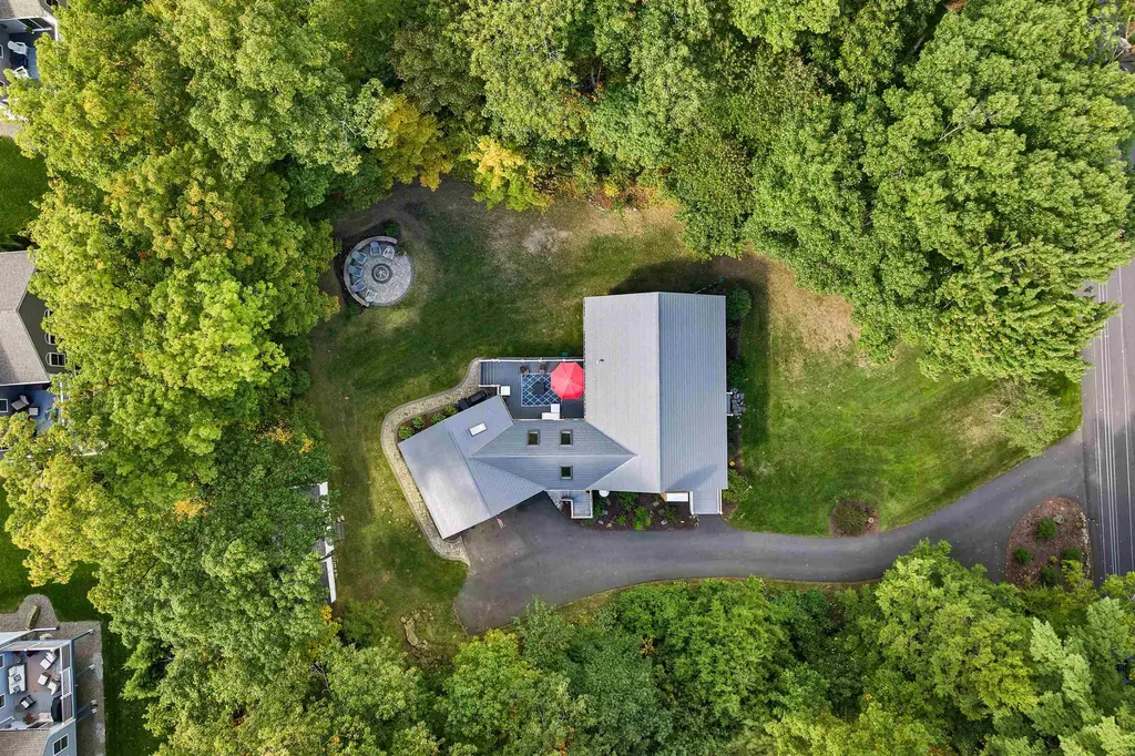 20 Barkland Drive Derry NH 03038