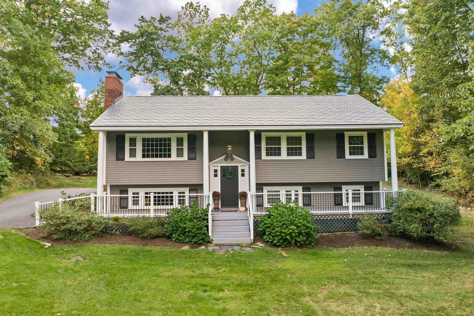 20 Barkland Drive Derry NH 03038