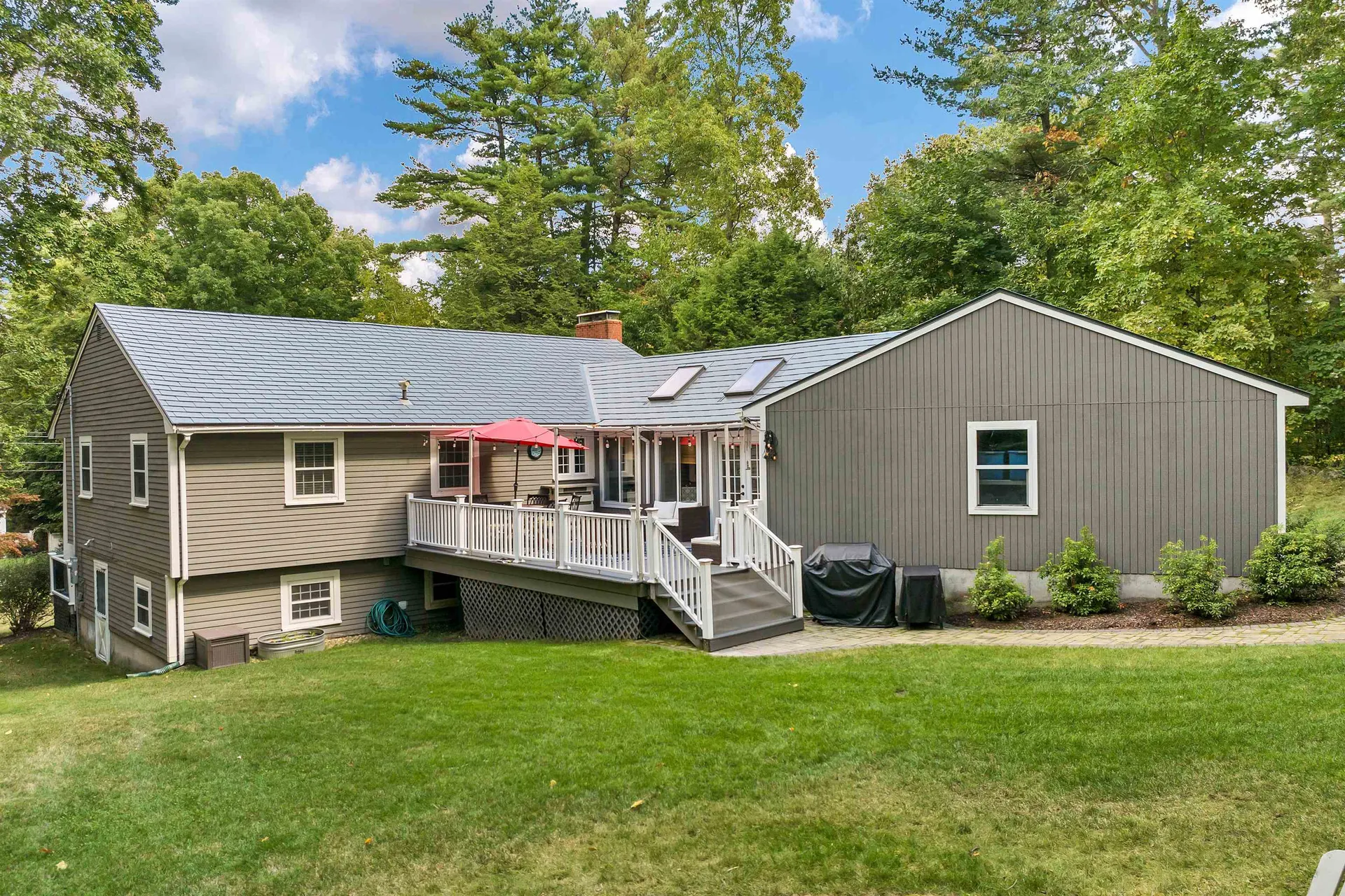 20 Barkland Drive Derry NH 03038