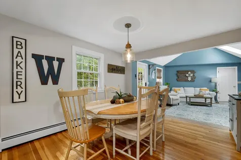 20 Barkland Drive Derry NH 03038