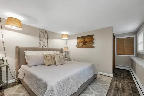 20 Barkland Drive Derry NH 03038