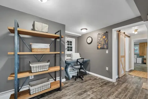 20 Barkland Drive Derry NH 03038