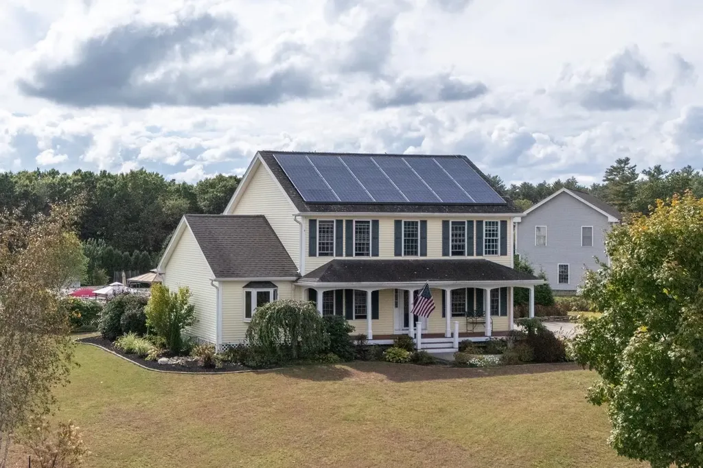 67 Century Lane Litchfield NH 03052