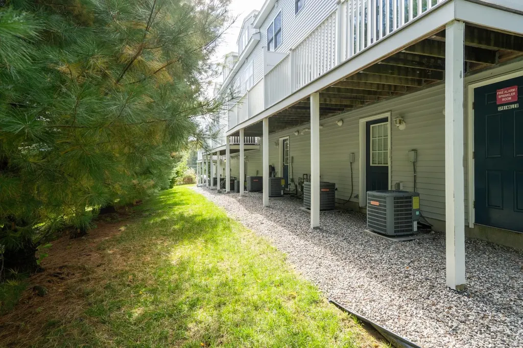 180 Drakeside Road Hampton NH 03842