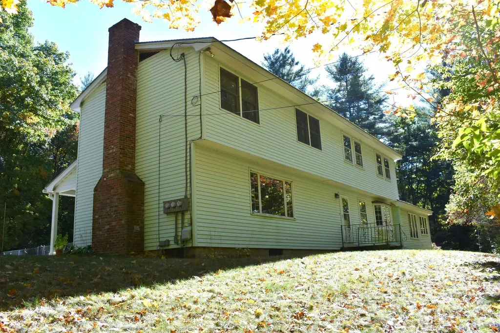 185 Branch Road Roxbury NH 03431