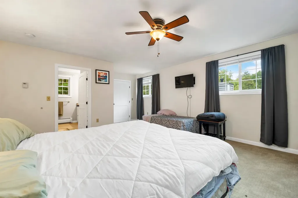 86 River Street Wolfeboro NH 03894