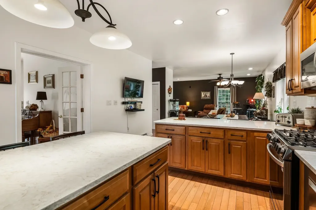 512 Dunbar Hill Road Grantham NH 03753