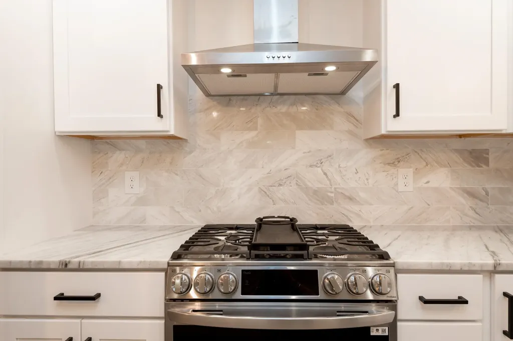 31 E Sutton Road Warner NH 03278