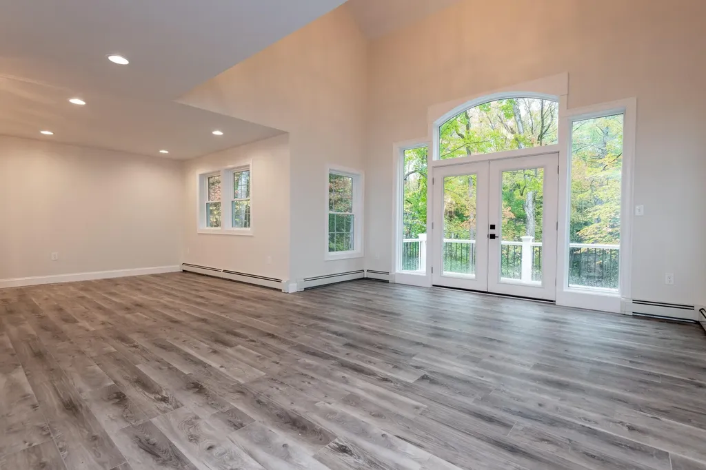 31 E Sutton Road Warner NH 03278