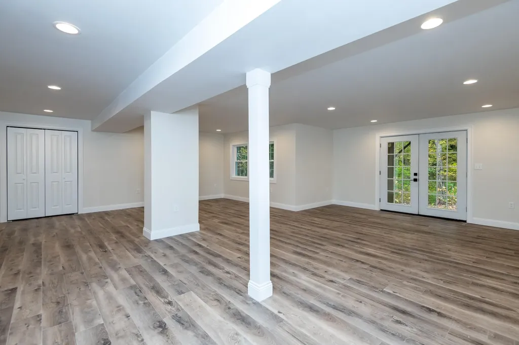 31 E Sutton Road Warner NH 03278