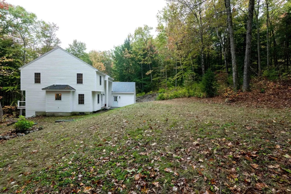 31 E Sutton Road Warner NH 03278