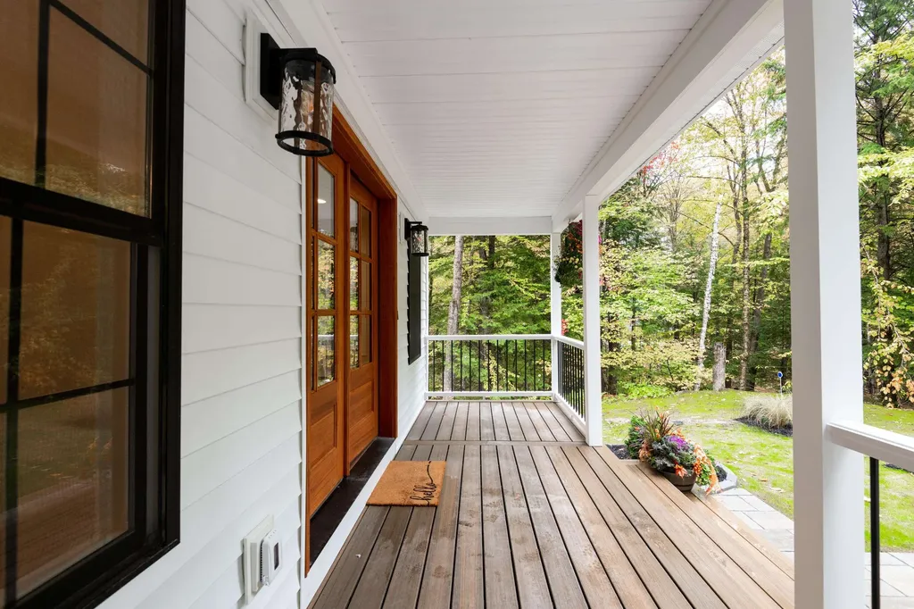 31 E Sutton Road Warner NH 03278