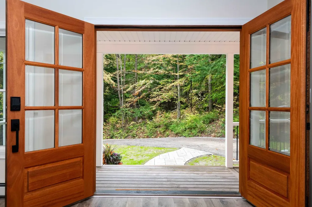 31 E Sutton Road Warner NH 03278