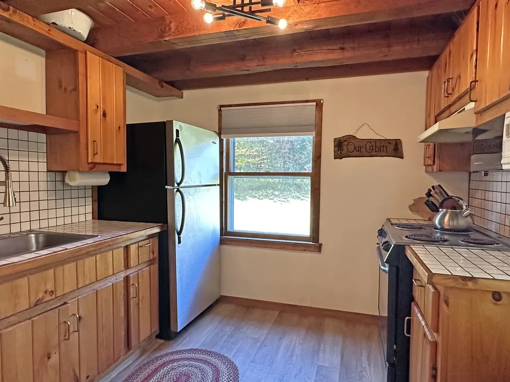 37 Aldrich Road Peru VT 05152