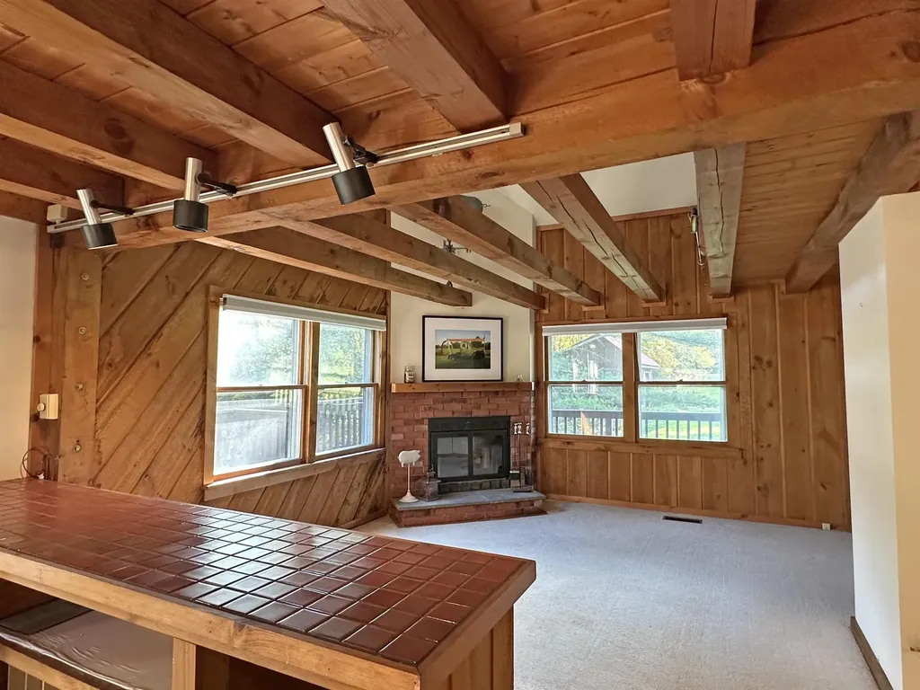 37 Aldrich Road Peru VT 05152