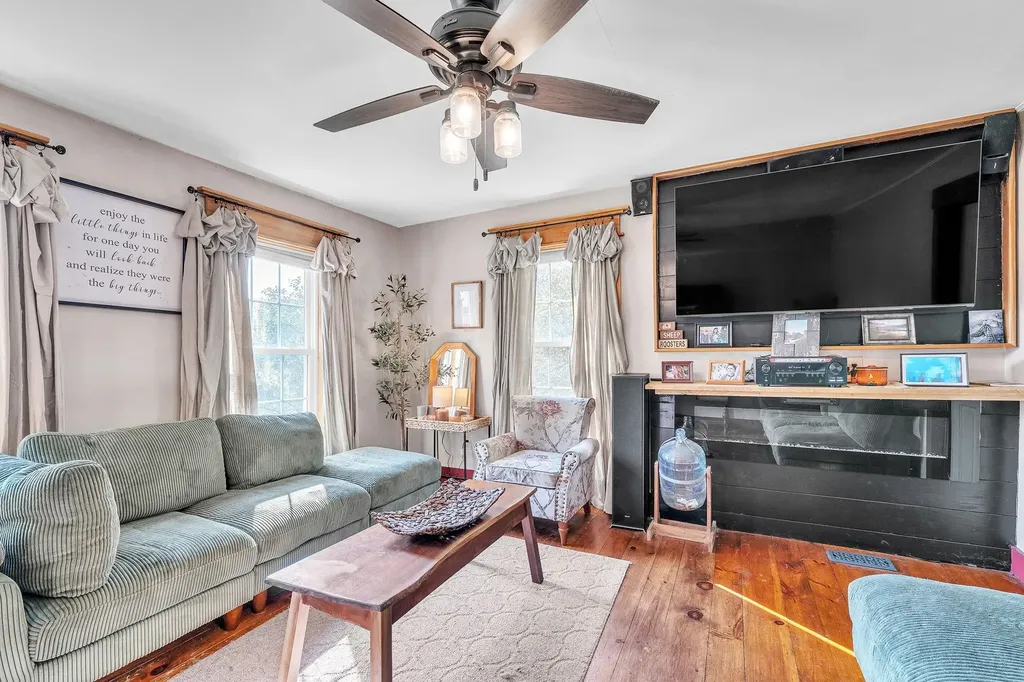 18 Ferno Road Williamstown VT 05679