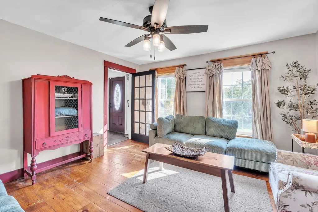 18 Ferno Road Williamstown VT 05679