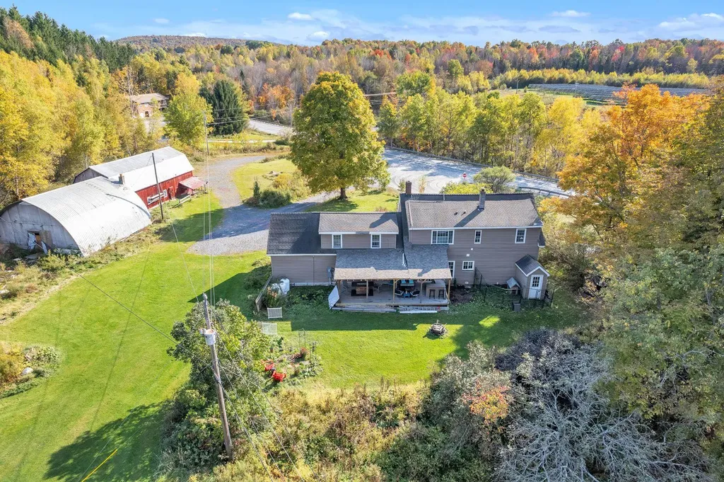 18 Ferno Road Williamstown VT 05679