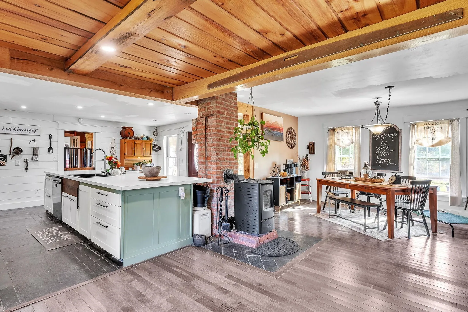 18 Ferno Road Williamstown VT 05679