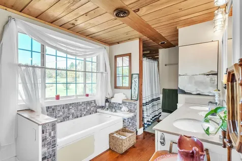 18 Ferno Road Williamstown VT 05679