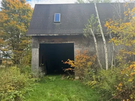 177 Highlander Street Greensboro VT 05842