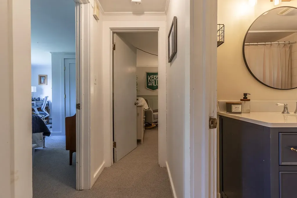 21 Roberts Road Manchester VT 05255