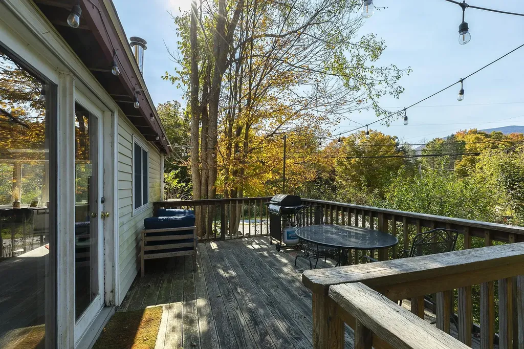 21 Roberts Road Manchester VT 05255