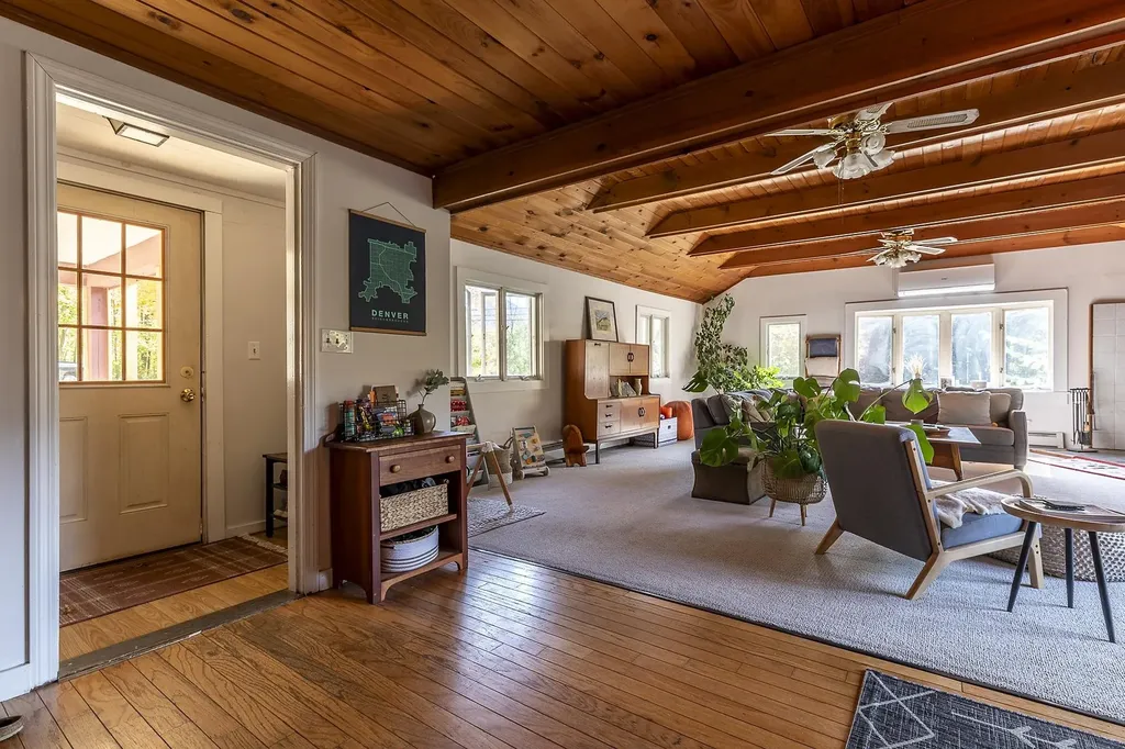 21 Roberts Road Manchester VT 05255