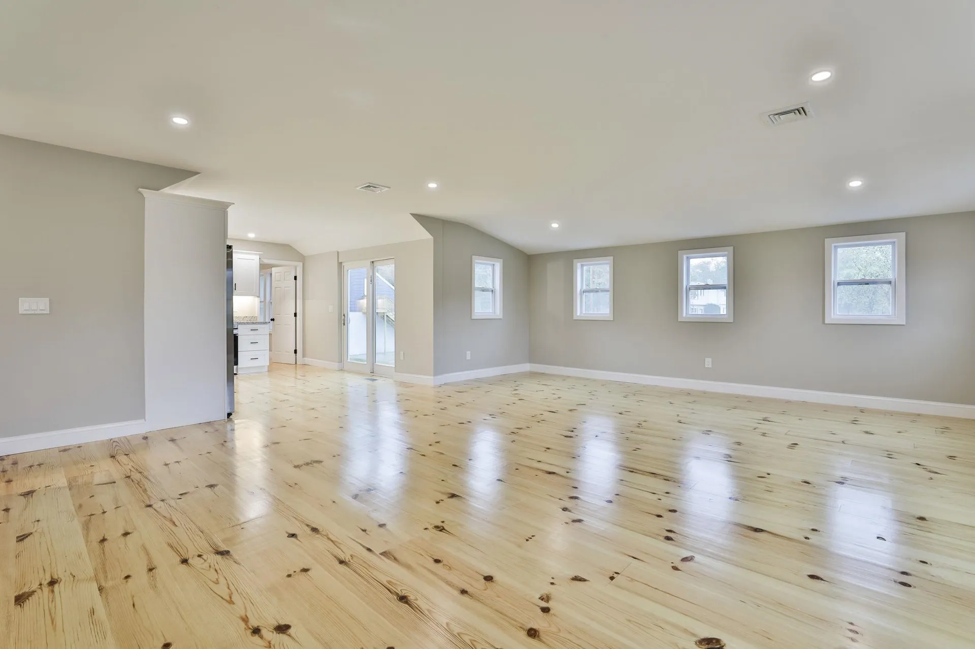 25 East Road Plaistow NH 03865