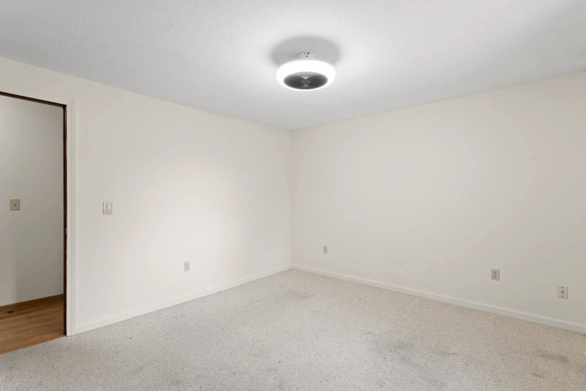 5 Summers Avenue Allenstown NH 03275