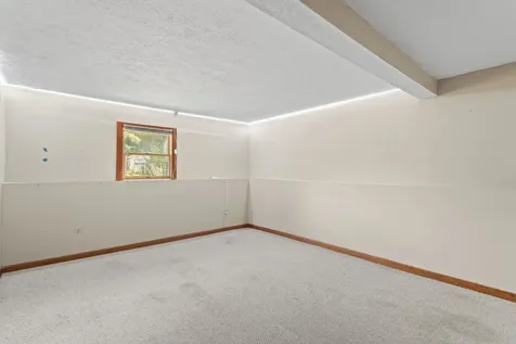 5 Summers Avenue Allenstown NH 03275