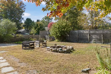 5 Summers Avenue Allenstown NH 03275