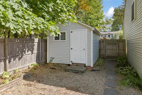 5 Summers Avenue Allenstown NH 03275