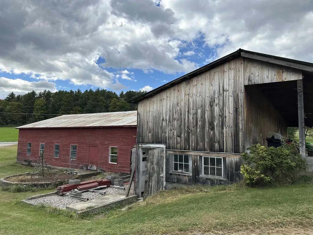 2505 East Street New Haven VT 05472