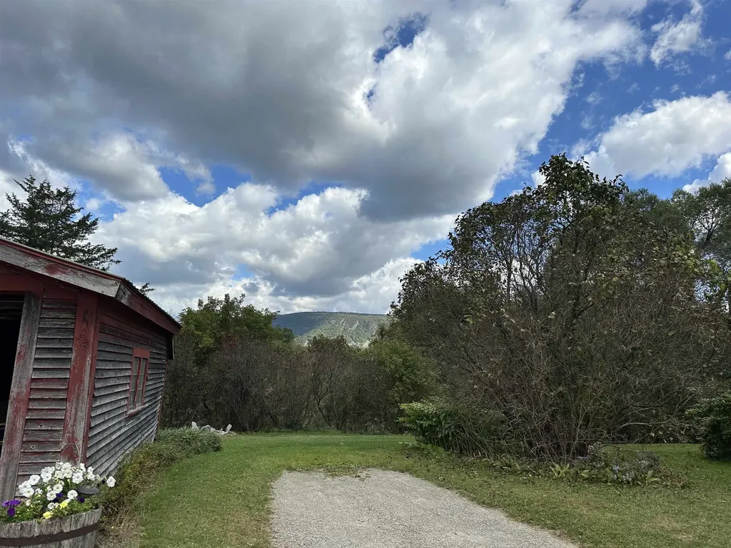 2505 East Street New Haven VT 05472