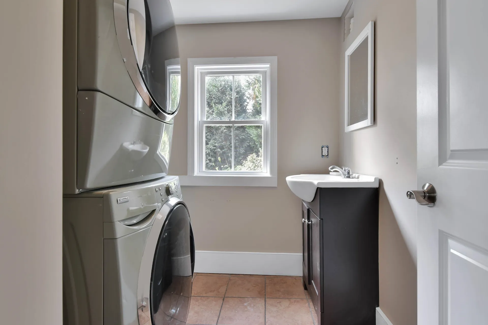 297 Main Street Salem NH 03079