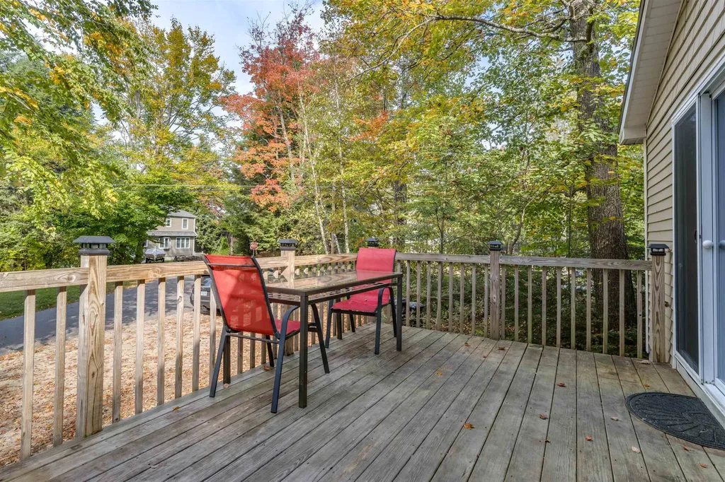 296 Camelot Shore Drive Farmington NH 03835