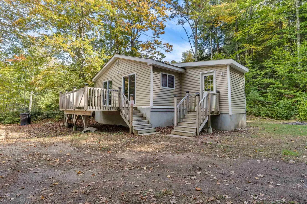 296 Camelot Shore Drive Farmington NH 03835