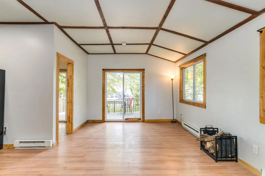 296 Camelot Shore Drive Farmington NH 03835