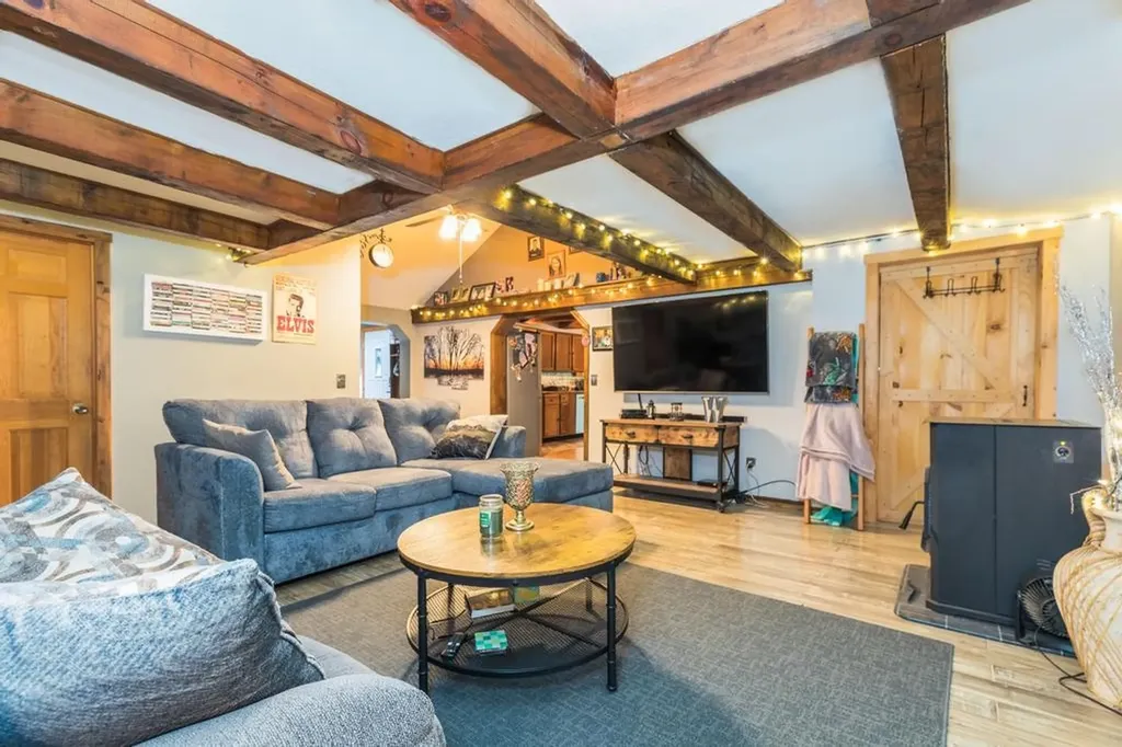 544 H Road Acton ME 04001