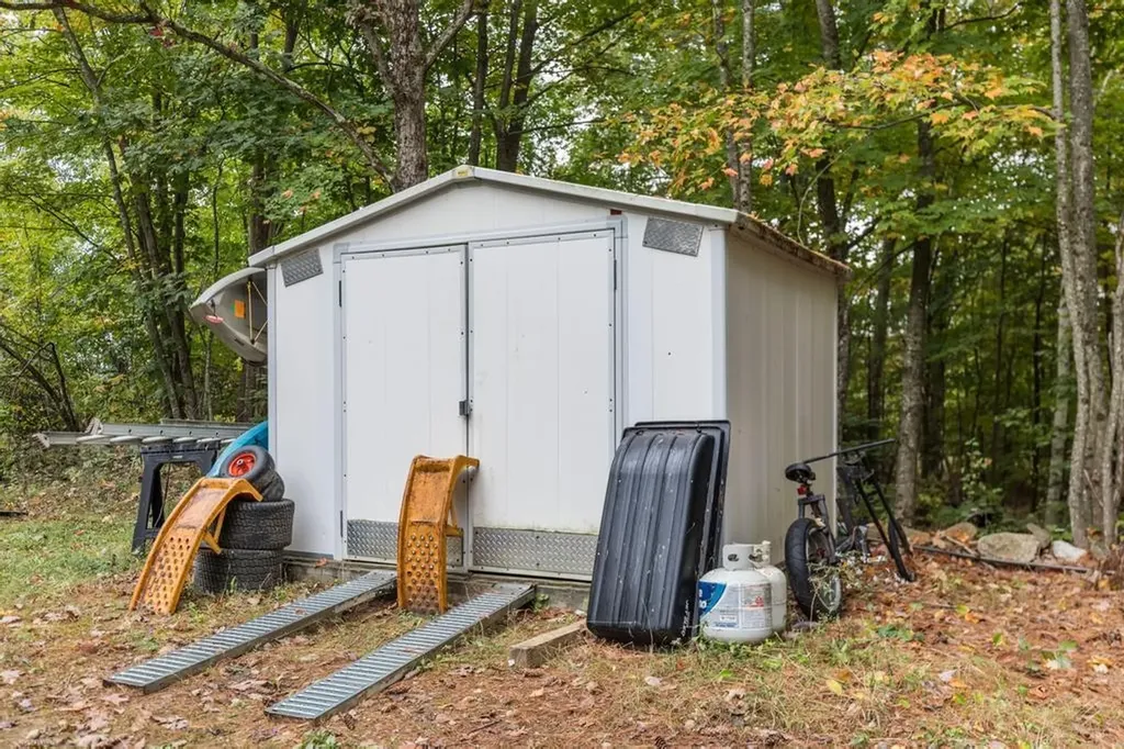 544 H Road Acton ME 04001