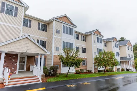 65 Fordway Extension Derry NH 03038