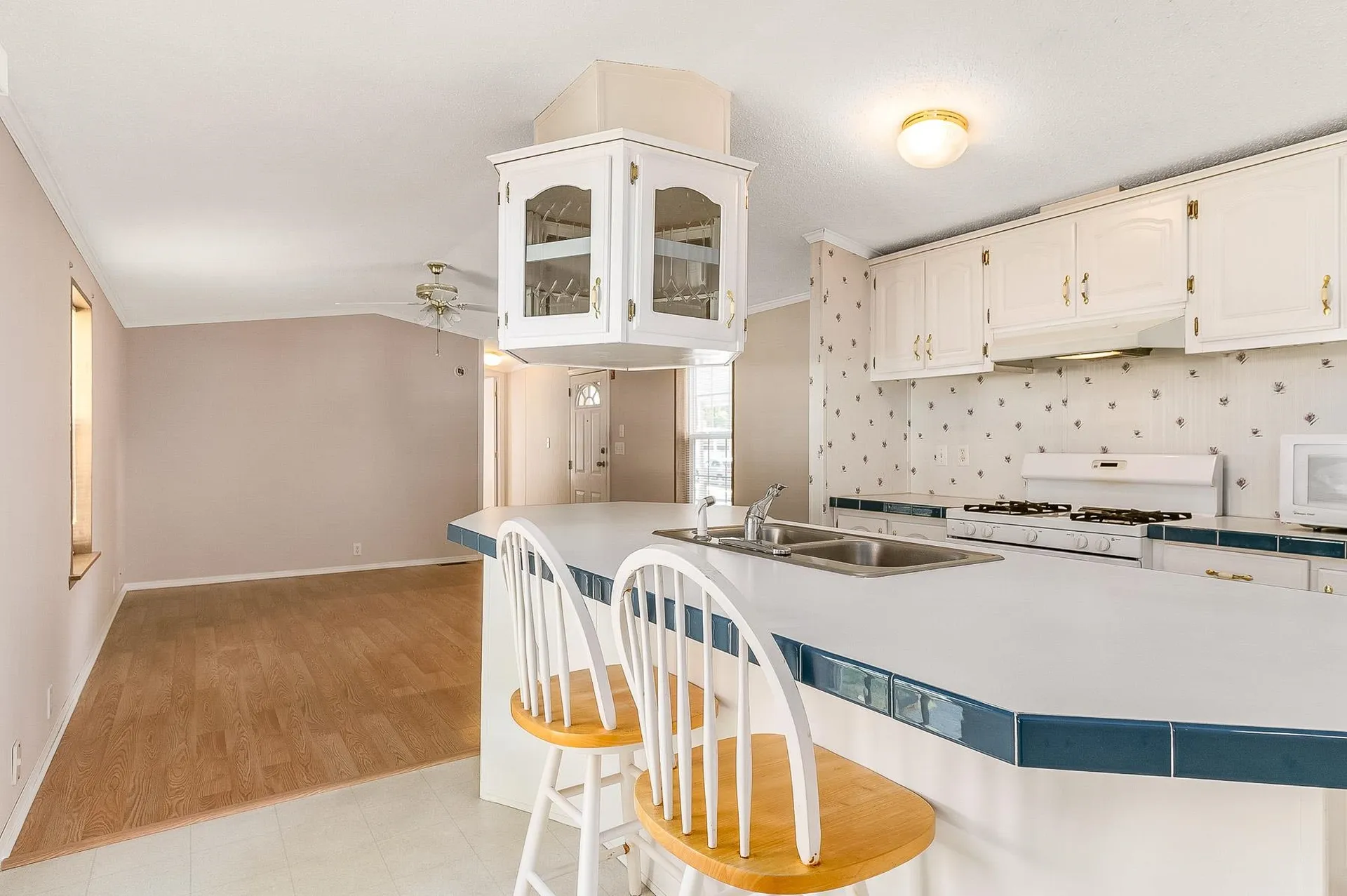 97 Colonial Village Somersworth NH 03878