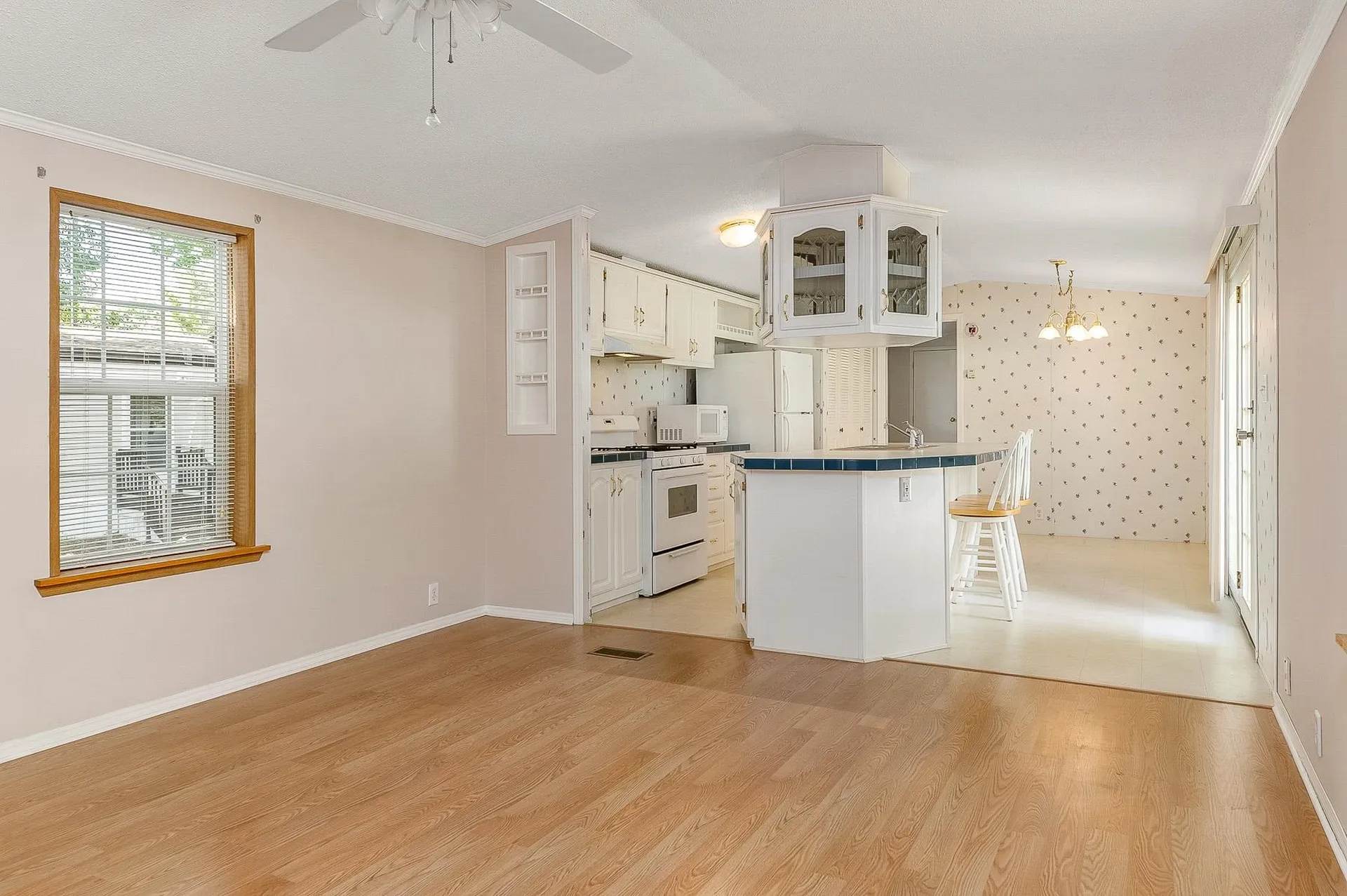 97 Colonial Village Somersworth NH 03878