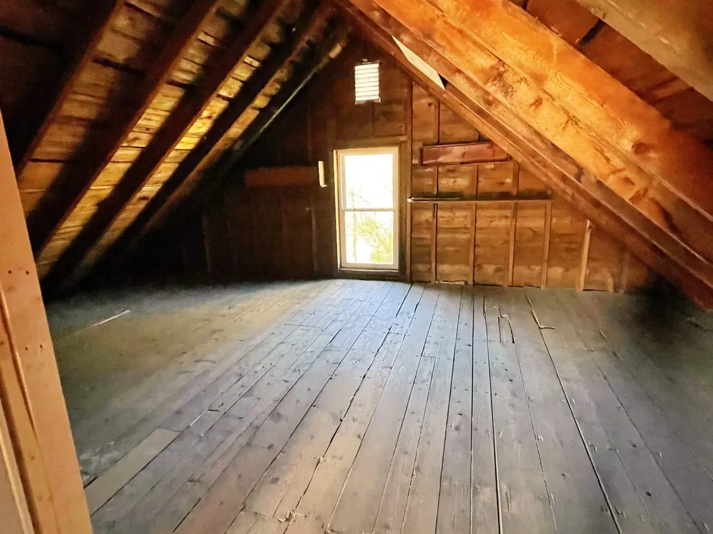 11 School Street Orleans VT 05860