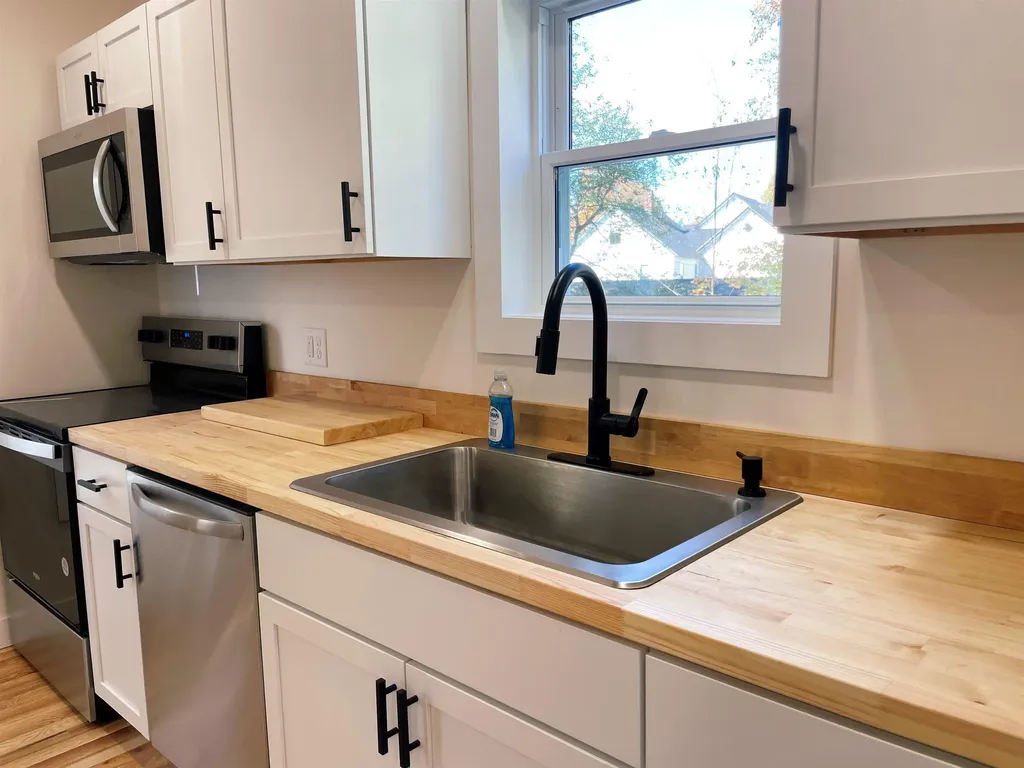 11 School Street Orleans VT 05860