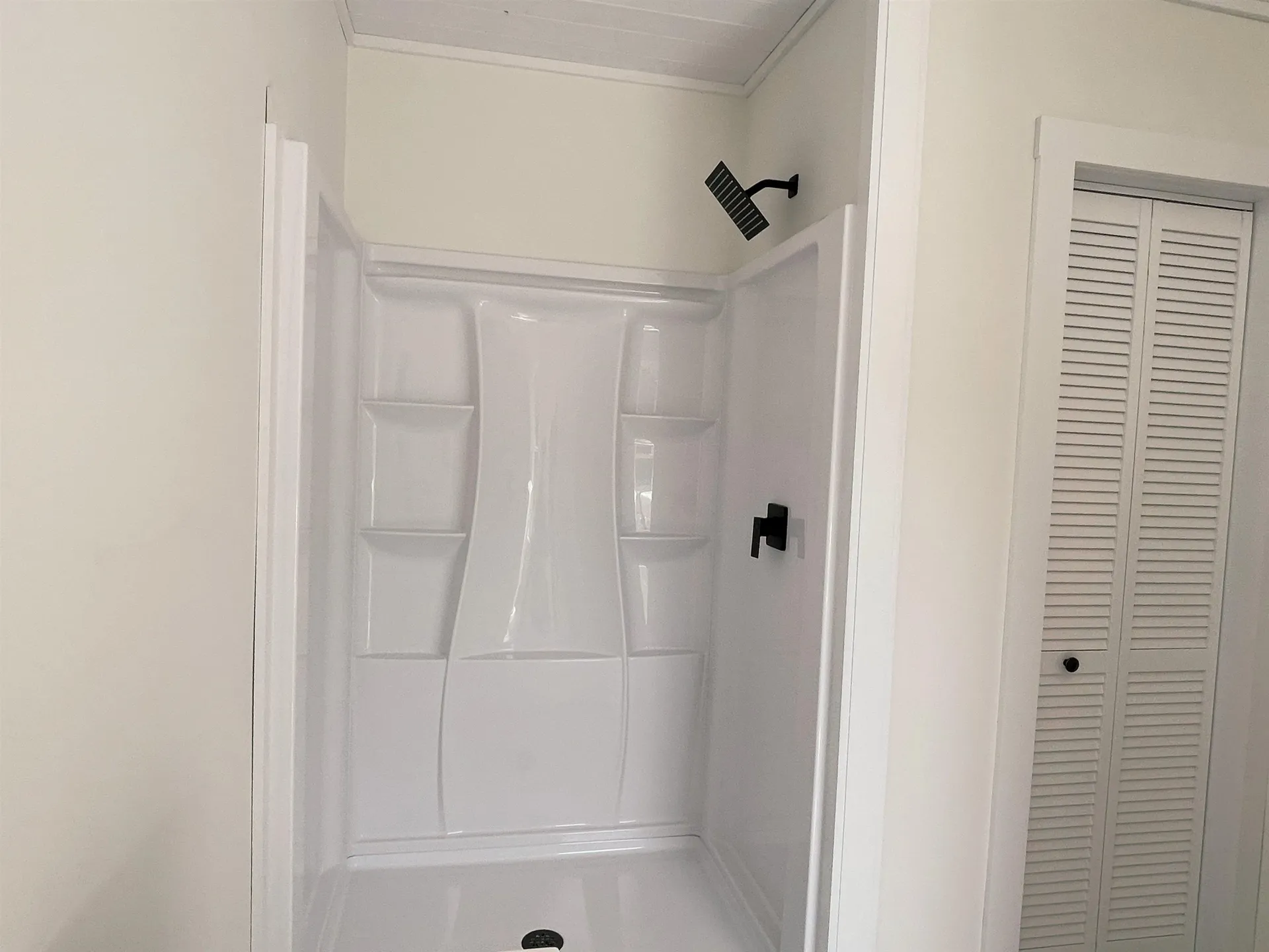 11 School Street Orleans VT 05860