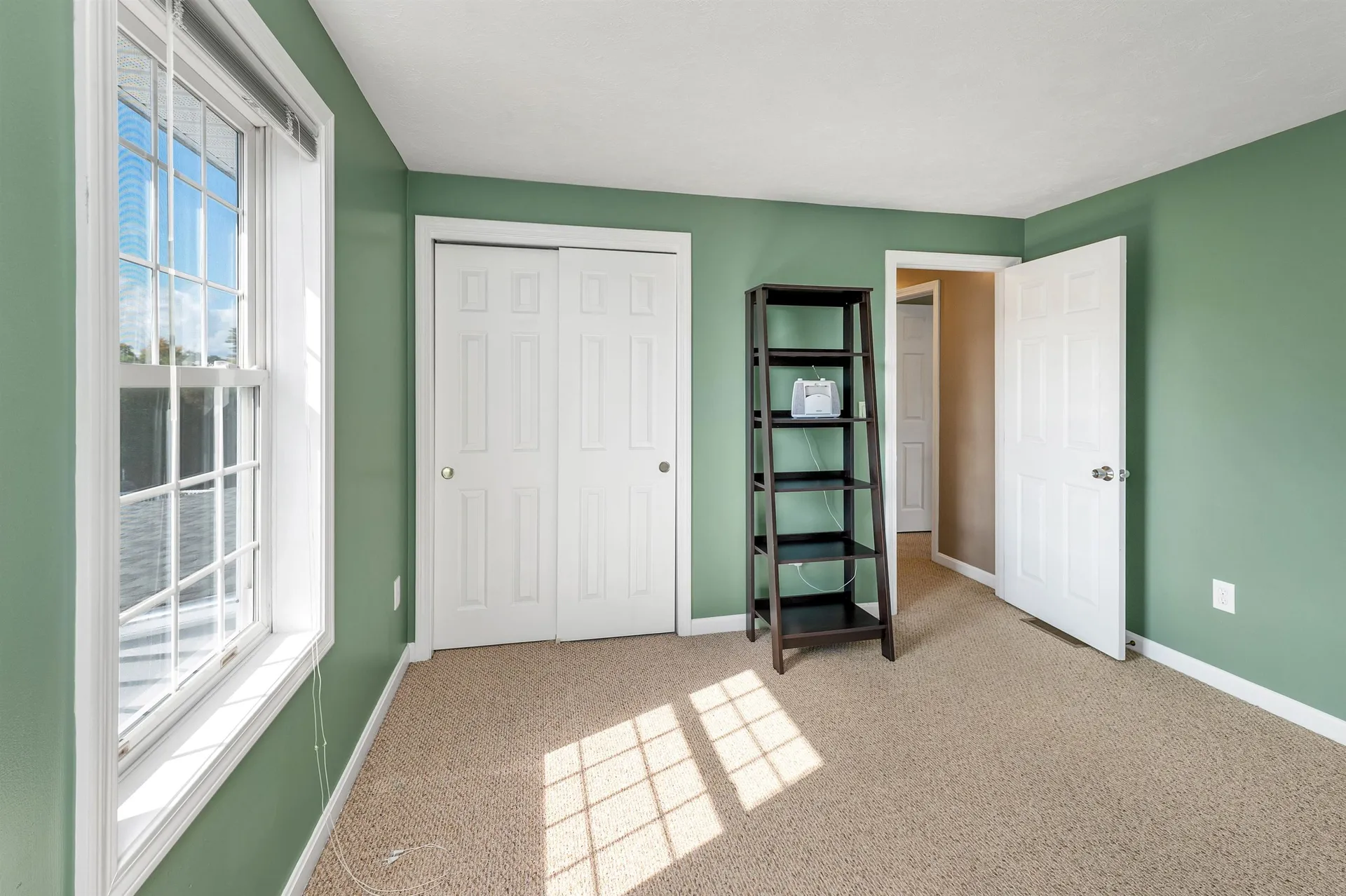 93 Meetinghouse Lane Manchester NH 03109