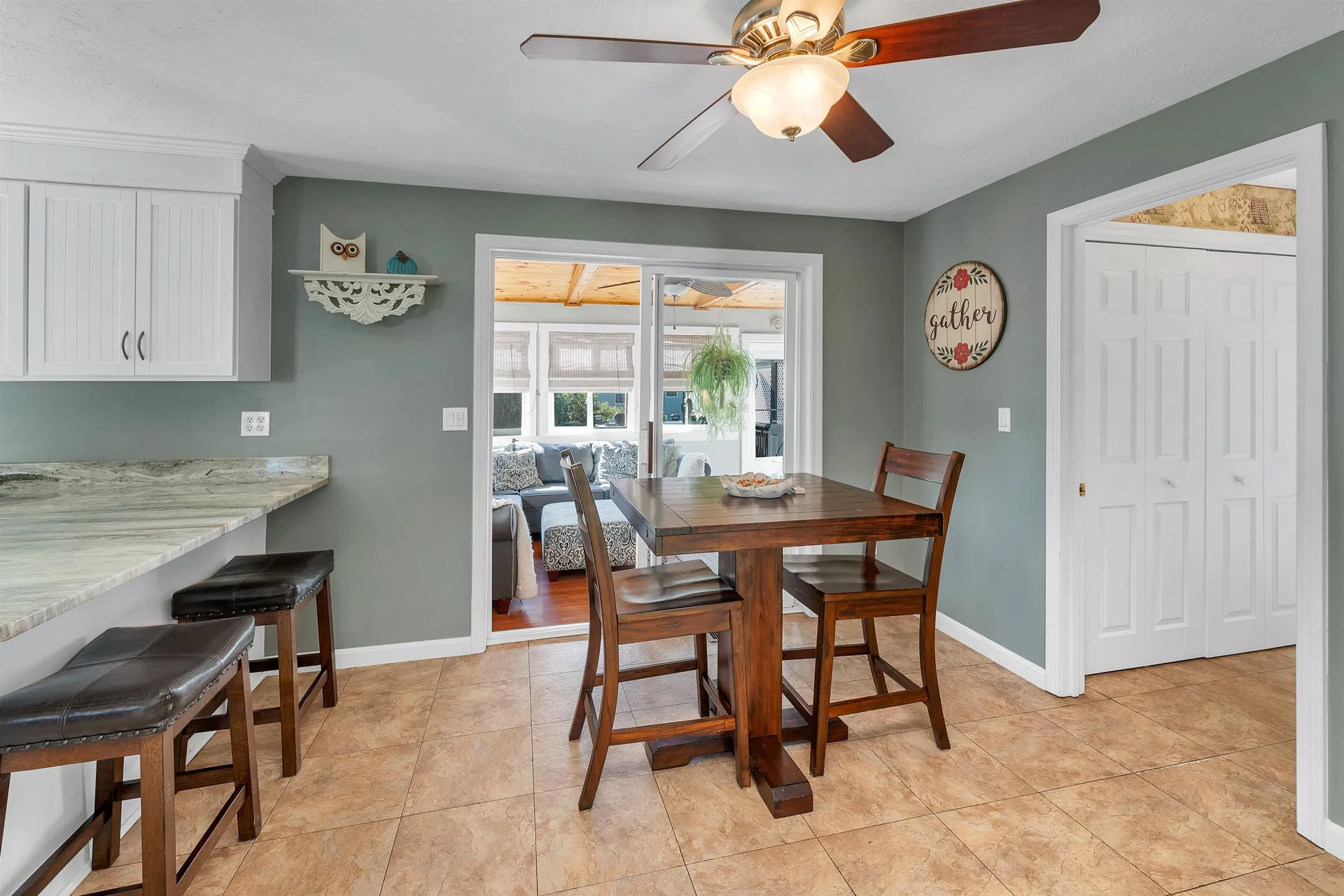 93 Meetinghouse Lane Manchester NH 03109